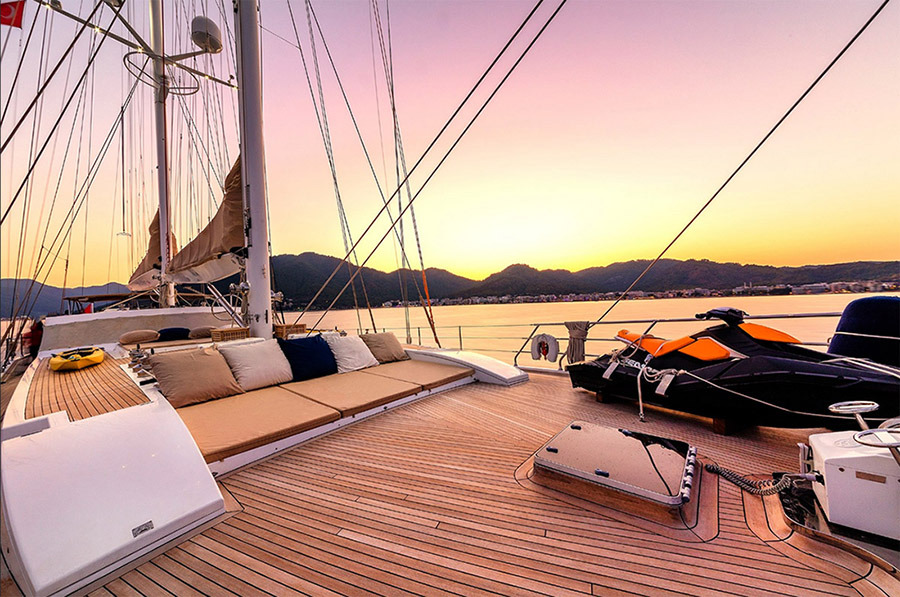 luxury gulet yacht front deck