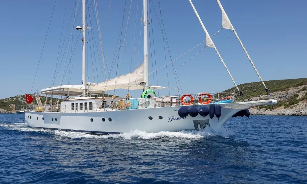 Gazella yacht charter 1